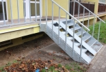 Vstupní schodiště v Milovicích